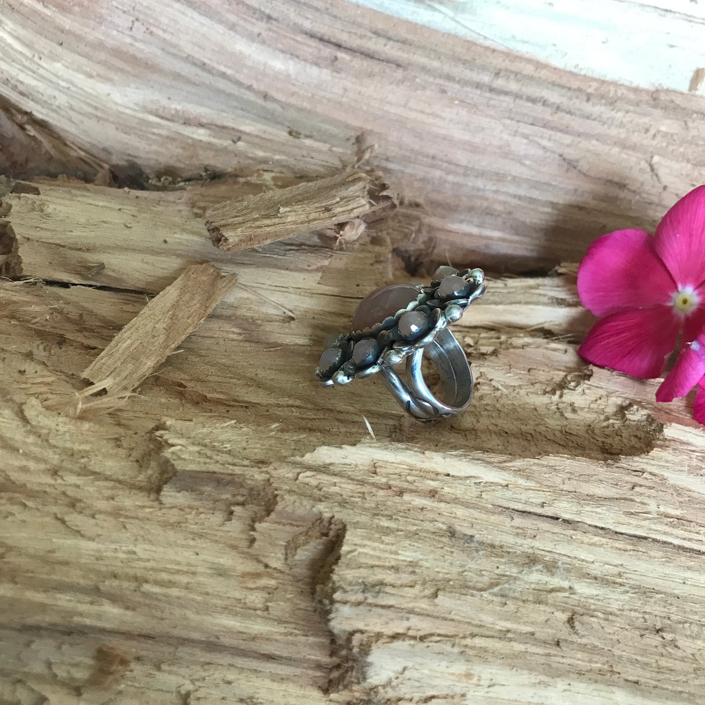 FLORA de SANTA FE Ring~Sterling Silver~ Peach Moonstone~ Artisan Handmade~ Size 6