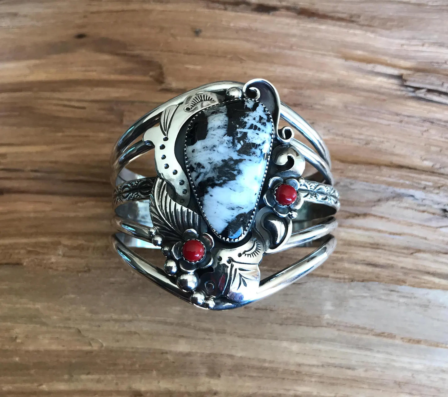 White Buffalo Turquoise Bracelet with Rosarita wildflowers~ Sterling Silver Cuff Bracelet Southwestern Style~ Artisan Handmade (5125)